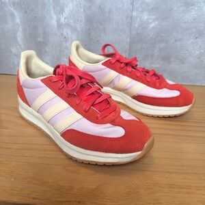 adidas Run 70s 2.0 Women's Sneaker pale pink and red size 7.5